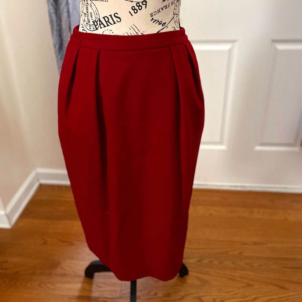 Red structured skirt